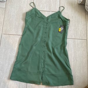 New with tags. Vince camuto dress. Army green.